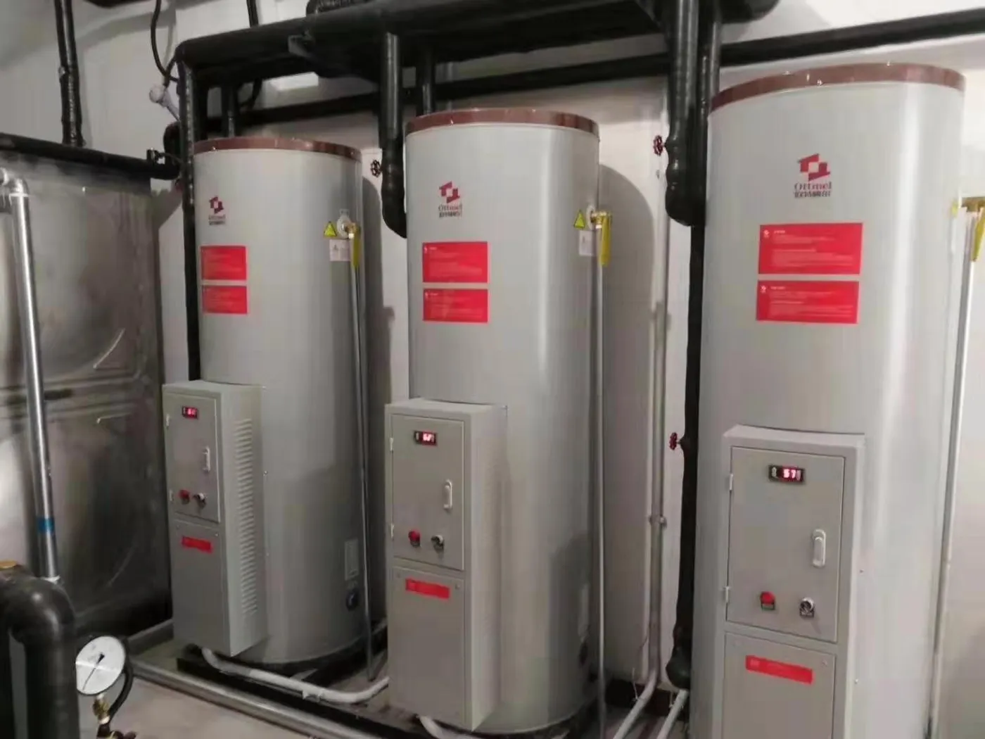 How to Size Commercial Water Heaters for a Hotel: Worked Examples – OTTMEL commercial water heater installation